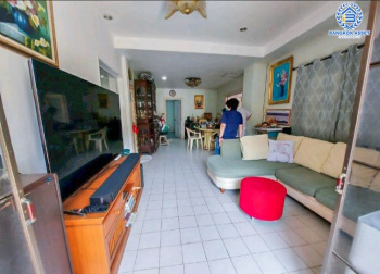 *****บ้านแฝดมือสอง นนทบุรี ม.เพชรลดา ท่าอิฐ พื้นที่กว้างกว่า 43 ตร.ว. เดินเข้า-ออกสะดวก มาพร้อมฟังก์ชัน 3 ห้องนอน 3 ห้องน้ำ 1 ที่จอดรถ เข้าออกได้หลากหลายเส้นทาง เพียง 500 เมตรถึงถนนราชพฤกษ์ ใกล้รถไฟฟ้าสายสีม่วง "สถานีบางรักน้อยท่าอิฐ" และจุดขึ้นทางด่วน "งามวงศ์วาน" จองเลย!